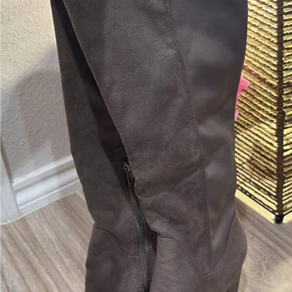 Sam Edelman Brown knee high heeled Boots - Picture 2 of 5